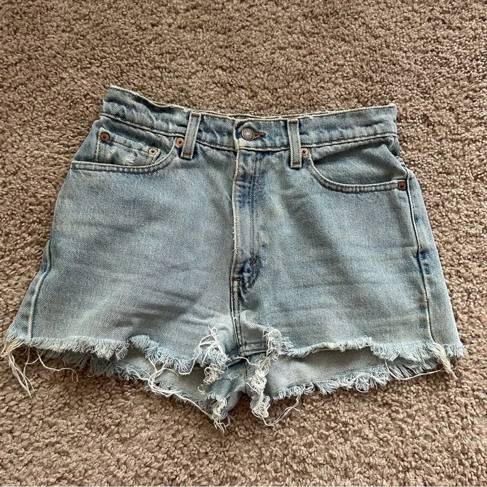 Levis Womens 512 Light Blue Wash Slim Fit Raw Hem Jean Shorts Size 6 Long